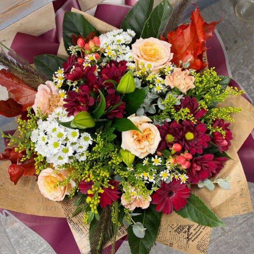 Autumn flower delivery by Occasions Florist in Oldham.